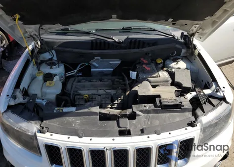 2016 Jeep Compass Sport из США, поврежденный, VIN 1C4NJCBA5GD753777